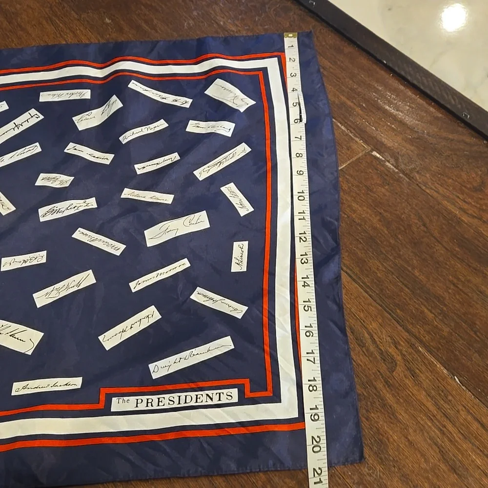 Vintage  80's Millicent The President's Signature Scarf